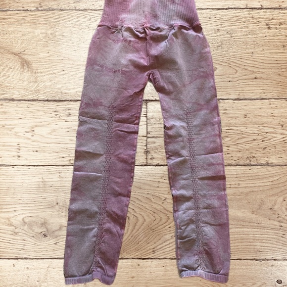 FP Movement Good Karma Tie Dye Leggings NWOT - Picture 5 of 7